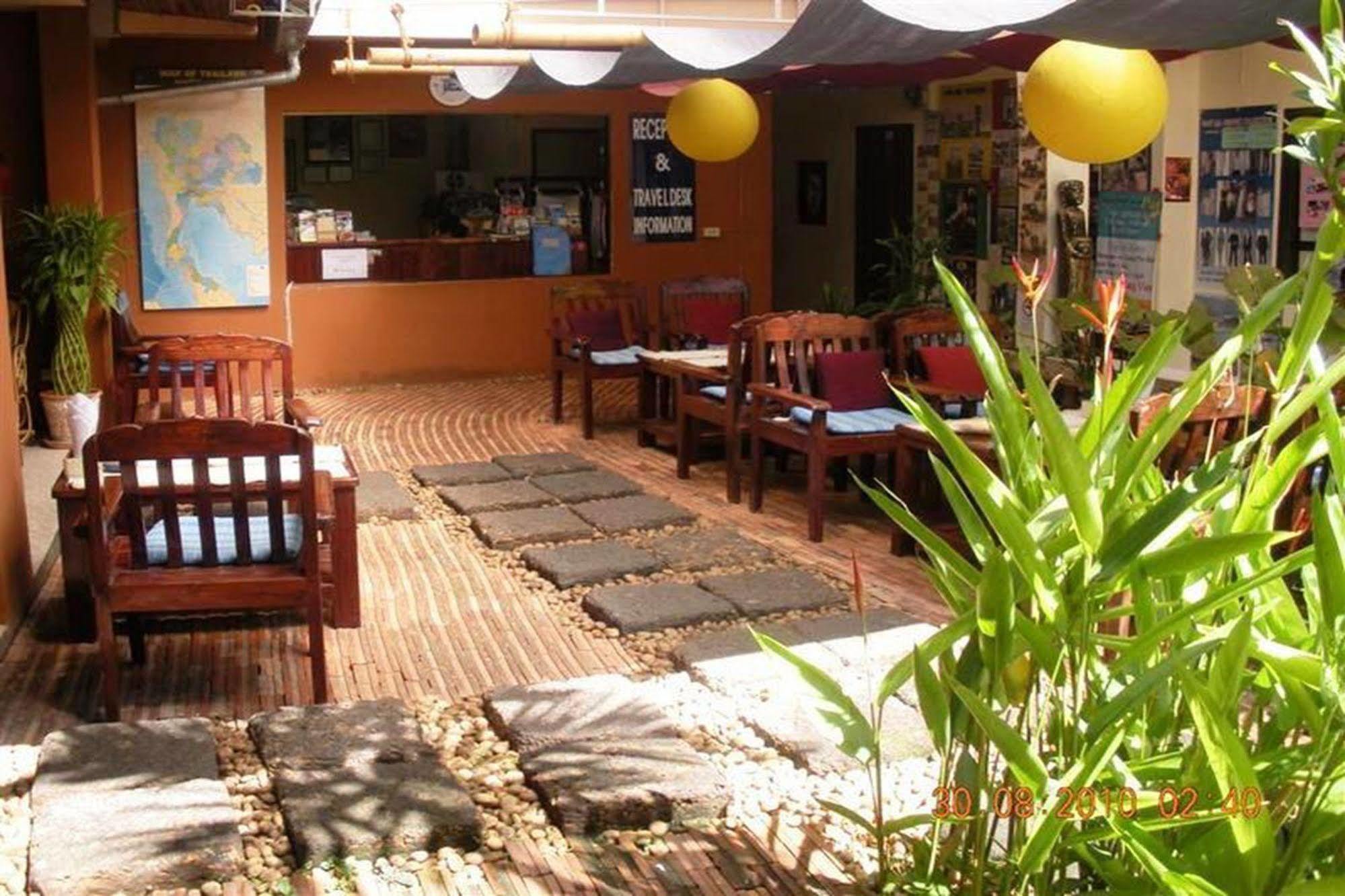 All In 1 Guesthouse Chiang Mai Exterior foto
